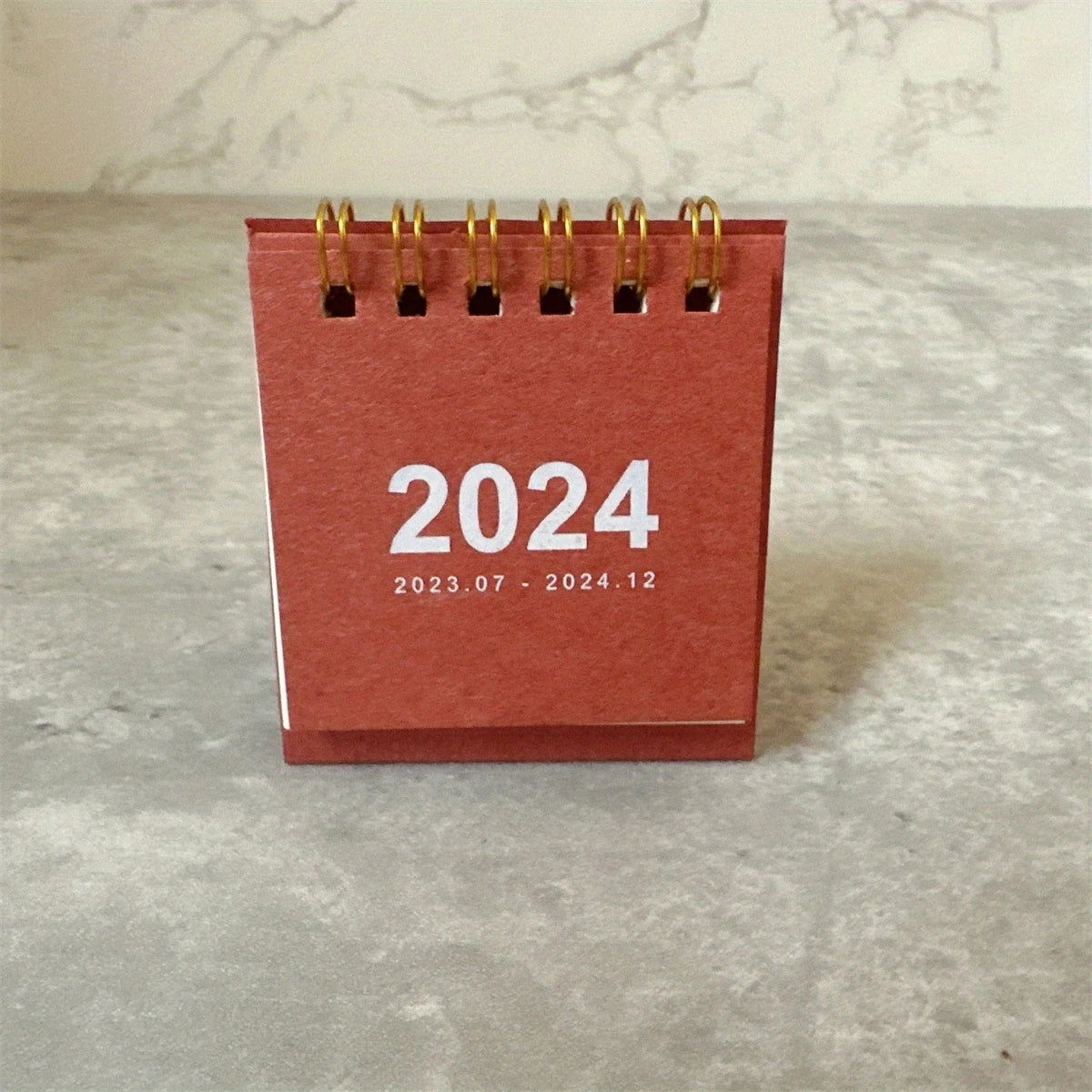 2023-2024 Retro Simple Solid Color Desk Calendar Desktop Paper Mini Stand Calendar Daily Table Planner Yearly Agenda Organizer - Slobuy