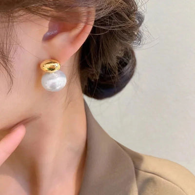 2023 New French Elegant Gold Color Bean Spliced Flat Pearl Earrings for Korean Fashion Jewelry Party Women's Sweet Accessories - Slobuy