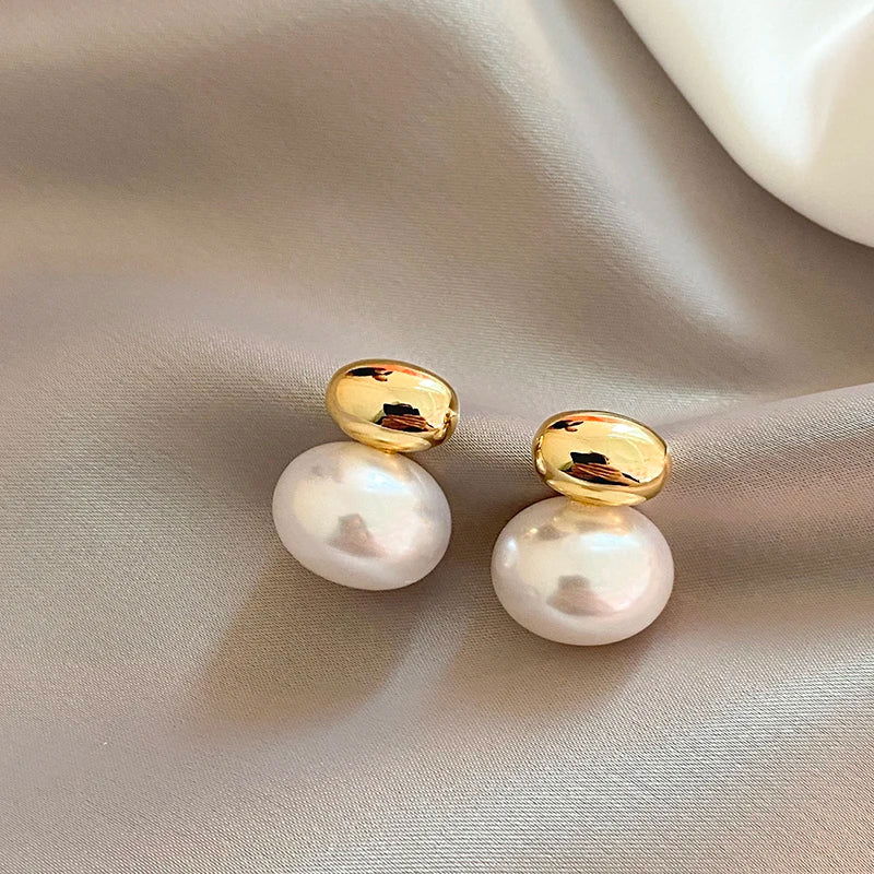 2023 New French Elegant Gold Color Bean Spliced Flat Pearl Earrings for Korean Fashion Jewelry Party Women's Sweet Accessories - Slobuy