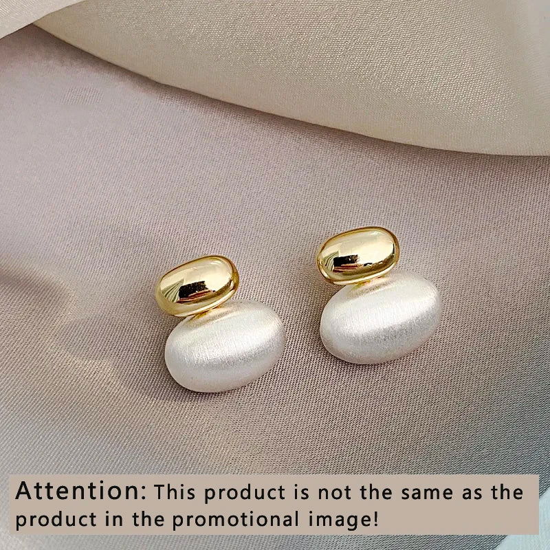 2023 New French Elegant Gold Color Bean Spliced Flat Pearl Earrings for Korean Fashion Jewelry Party Women's Sweet Accessories - Slobuy