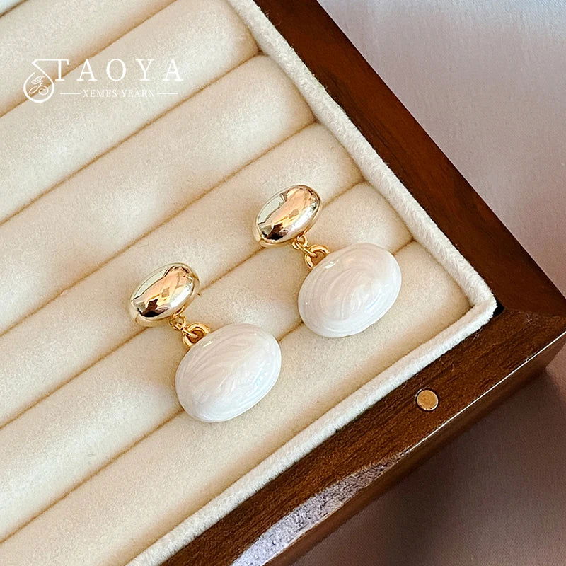 2023 New French Elegant Gold Color Bean Spliced Flat Pearl Earrings for Korean Fashion Jewelry Party Women's Sweet Accessories - Slobuy