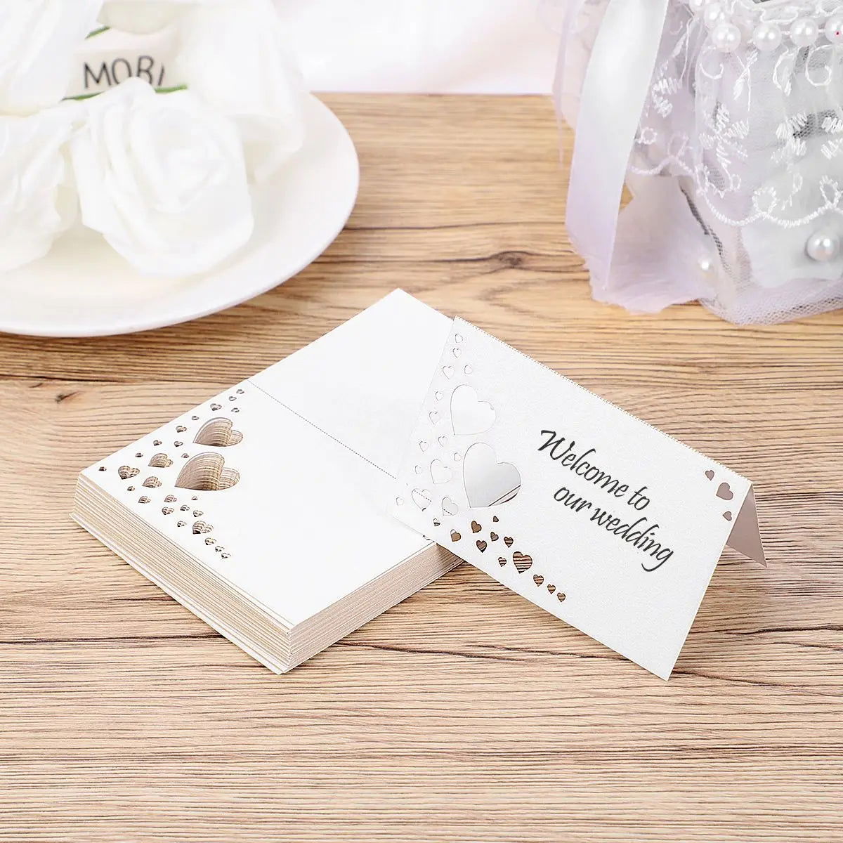 50PCS Paper White Elegant Table Card Heart Hollowed Table Namecard Table Cards Place Cards Wedding Guests Banquet Party Favors - Slobuy