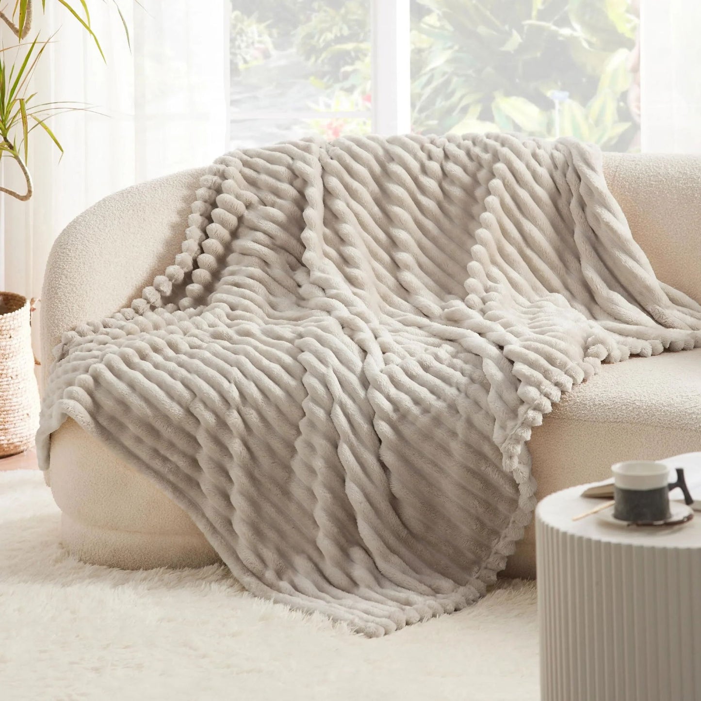 Artificial Rabbit Plush Autumn Warm Bed Blanket Soft Coral Plush Sofa Blanket Comfortable Thickened Bed Blanket - Slobuy