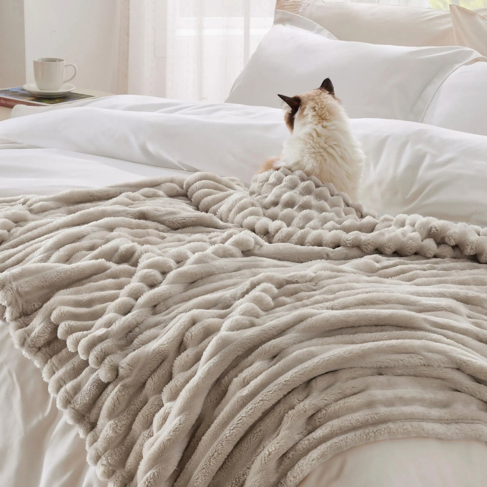 Artificial Rabbit Plush Autumn Warm Bed Blanket Soft Coral Plush Sofa Blanket Comfortable Thickened Bed Blanket - Slobuy