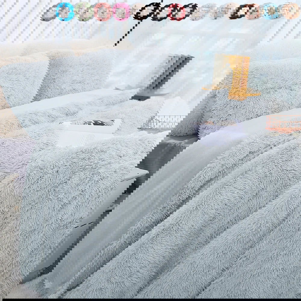 Large Flannel Throw Blanket Long Shaggy Plush Blanket for Couch Sofa Bed Winter Warm Soft Fluffy Faux Fur Bedspread 14 Colors - Slobuy