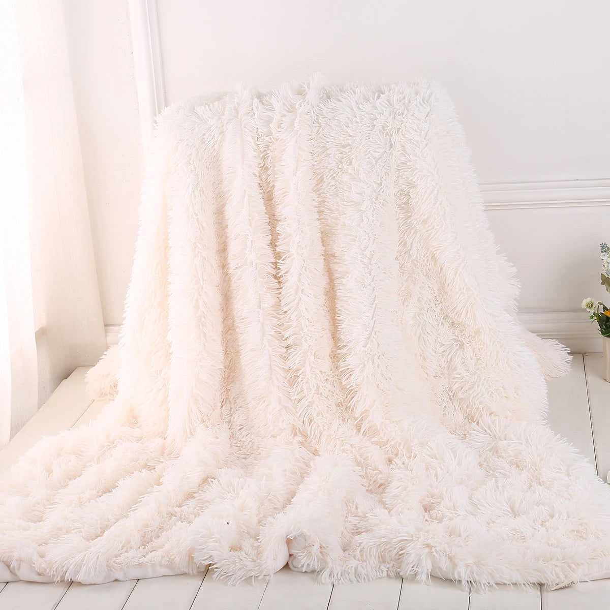 Large Flannel Throw Blanket Long Shaggy Plush Blanket for Couch Sofa Bed Winter Warm Soft Fluffy Faux Fur Bedspread 14 Colors - Slobuy