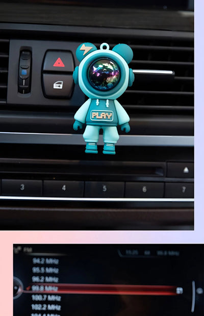 New Lightning Violent Bear Doll Outlet Perfume Clip Cartoon Astronaut Car Chain Couple Bag Pendant Creative Auto Accessories - Slobuy
