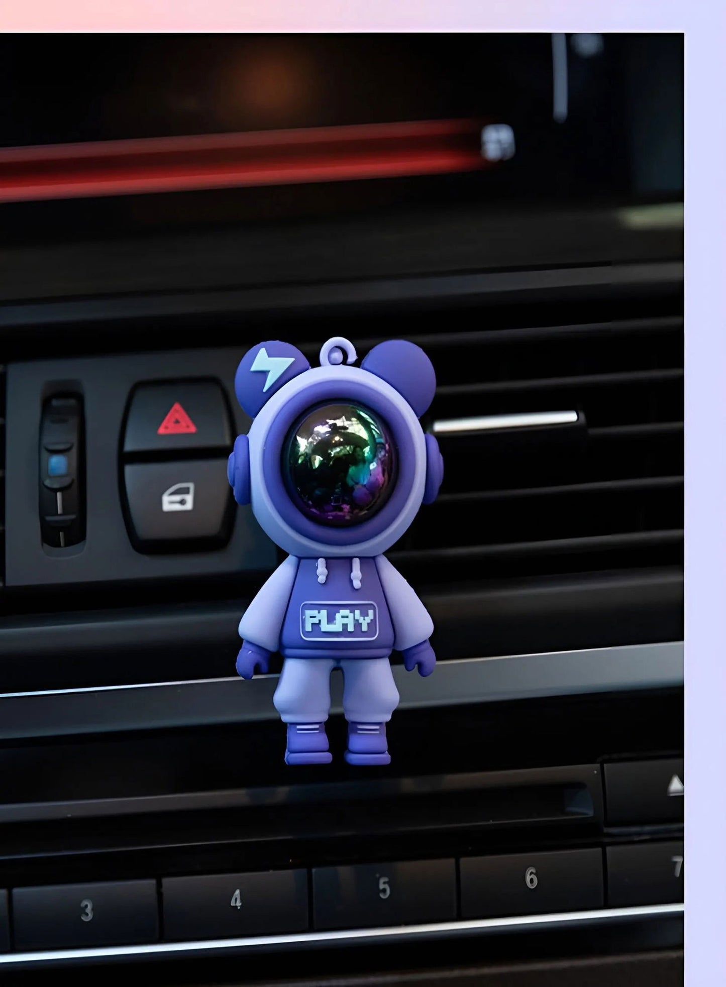 New Lightning Violent Bear Doll Outlet Perfume Clip Cartoon Astronaut Car Chain Couple Bag Pendant Creative Auto Accessories - Slobuy