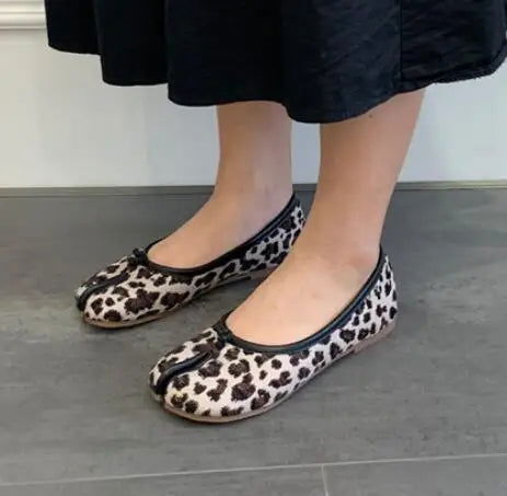 Tabi Ninja Shoes Woman Microfiber Leather Comfy Flats Split Toe Slippers Soft Bottom Loafers Brief Ladies Trotter Moccasins 2023 - Slobuy