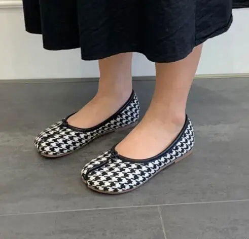 Tabi Ninja Shoes Woman Microfiber Leather Comfy Flats Split Toe Slippers Soft Bottom Loafers Brief Ladies Trotter Moccasins 2023 - Slobuy