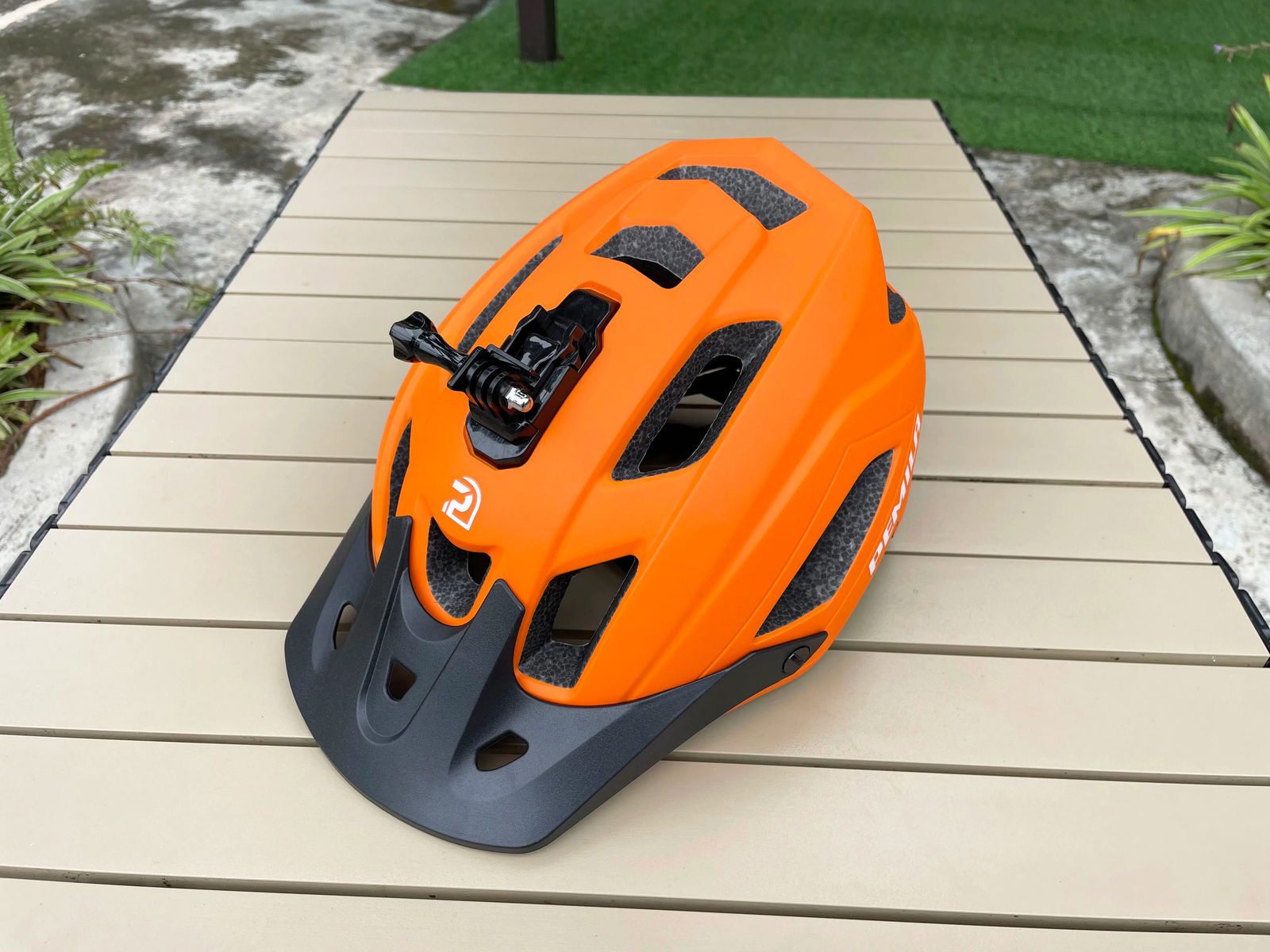 Ultralight Cycling Helmet Road Mtb Helmet Cycling Safety Cap Racing Bike Equipments Women Men Integrally-Molded Bicycle Helmet - Slobuy