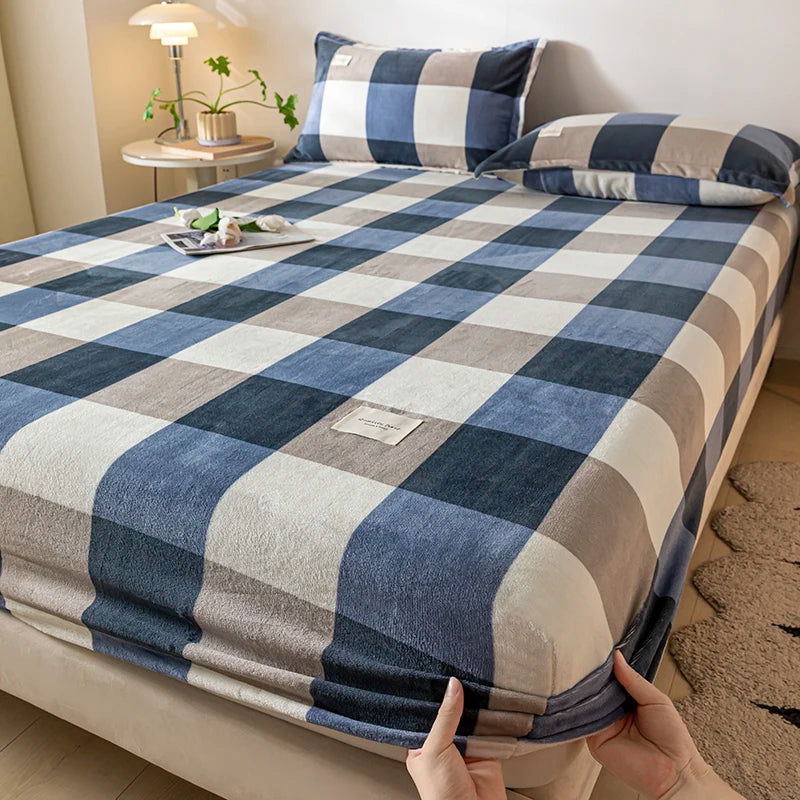 Warm Plush Fitted Sheet Elastic Mattress Cover Velvet Bed Cover Full Set Winter Soft Family Double Bed Bedding 150/160/180x200cm - Slobuy