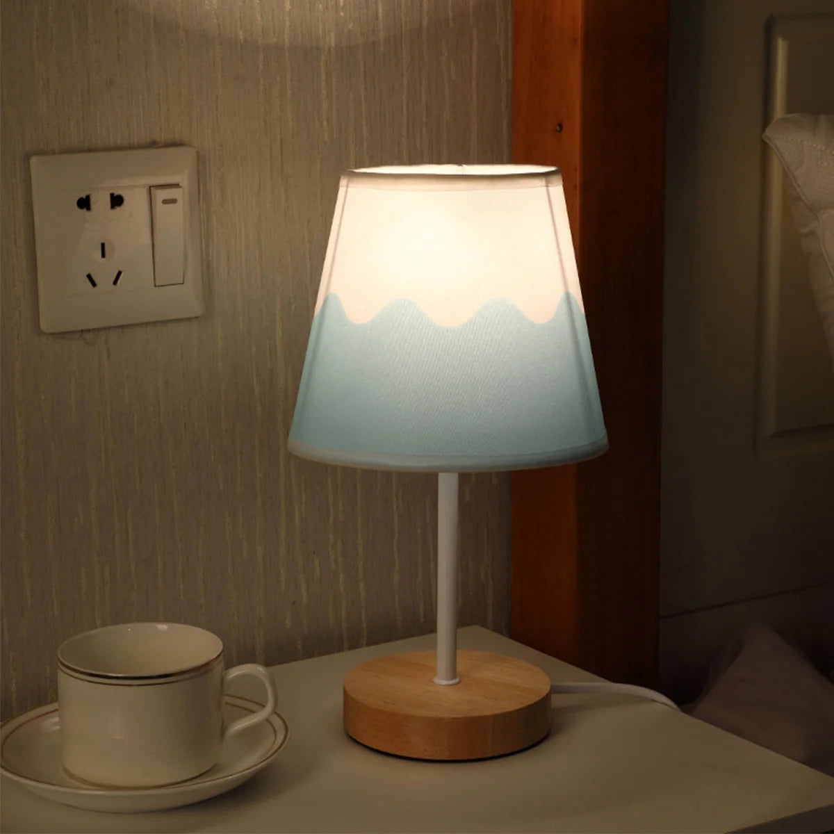 Wooden Table Lamp USB Powered Nightstand Lamp Warm Light Bedside Lamp With Cylinder Lamp Shade Desk Light Bedroom Home Decor - Slobuy